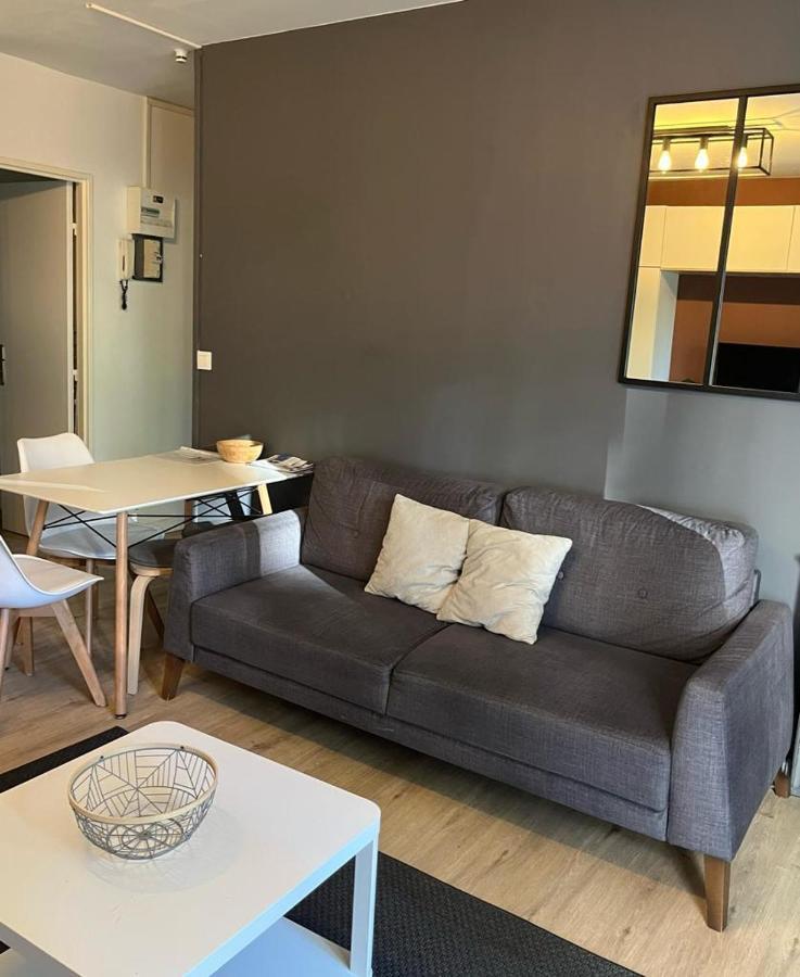 190 Apartment *